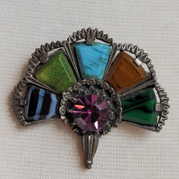 Vintage Miracle Signed Celtic Irish Scottish Faux Stones Fan Shaped Brooch Pin - Picture 1 of 15